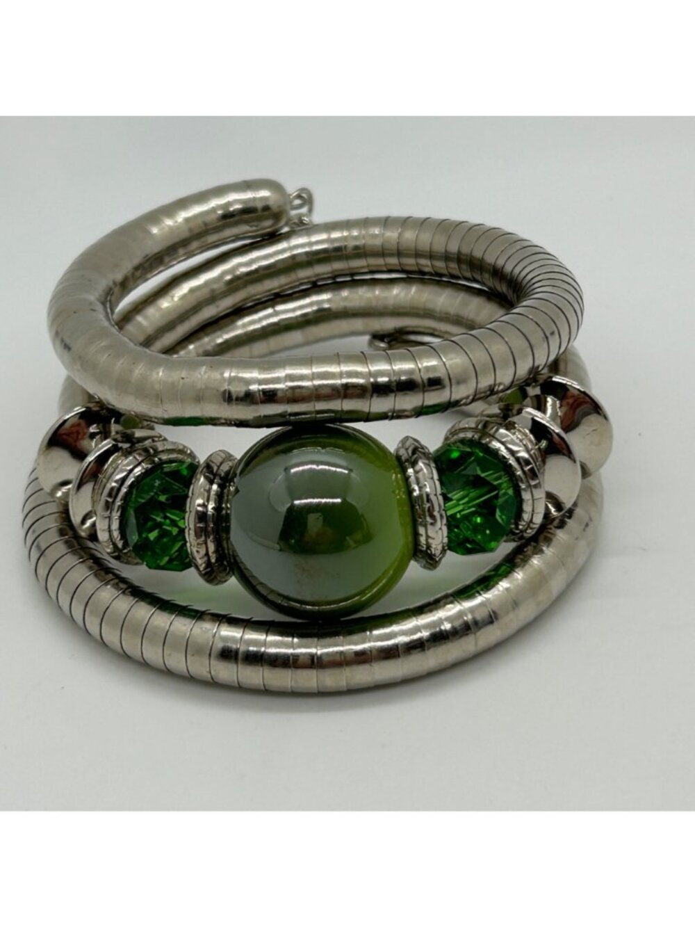 Silver-Tone Memory Wire Bracelet Green Acrylic Beads Chunky Bohemian Adjustable - Picture 9 of 10